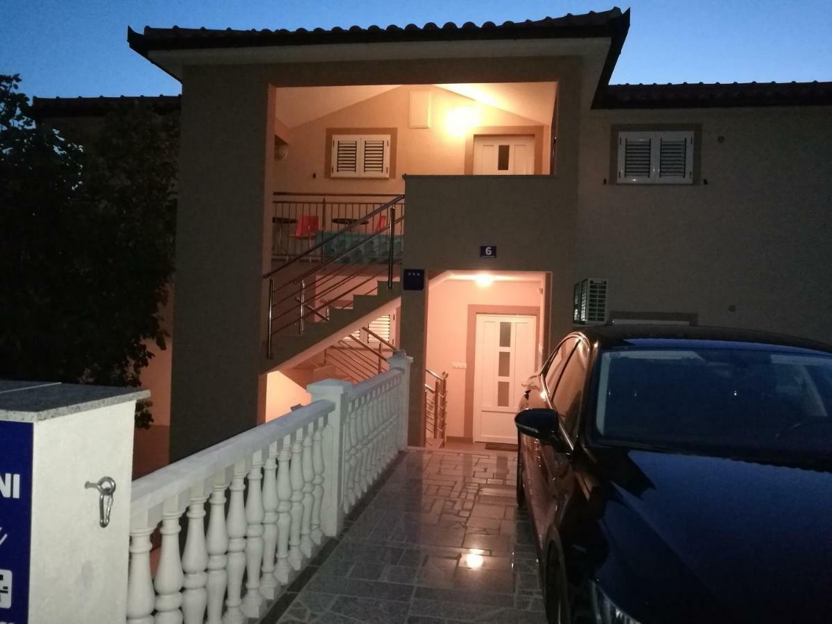 Apartmani Nada Klenovica Exterior foto
