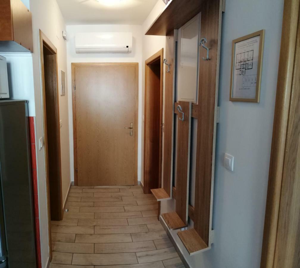 Apartmani Nada Klenovica Exterior foto